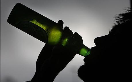 Obrat v léčbě alkoholismu:
pít se musí přestat postupně