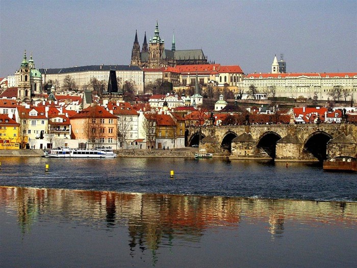 Nejlépe se žije v Praze
a v Plzeňském kraji