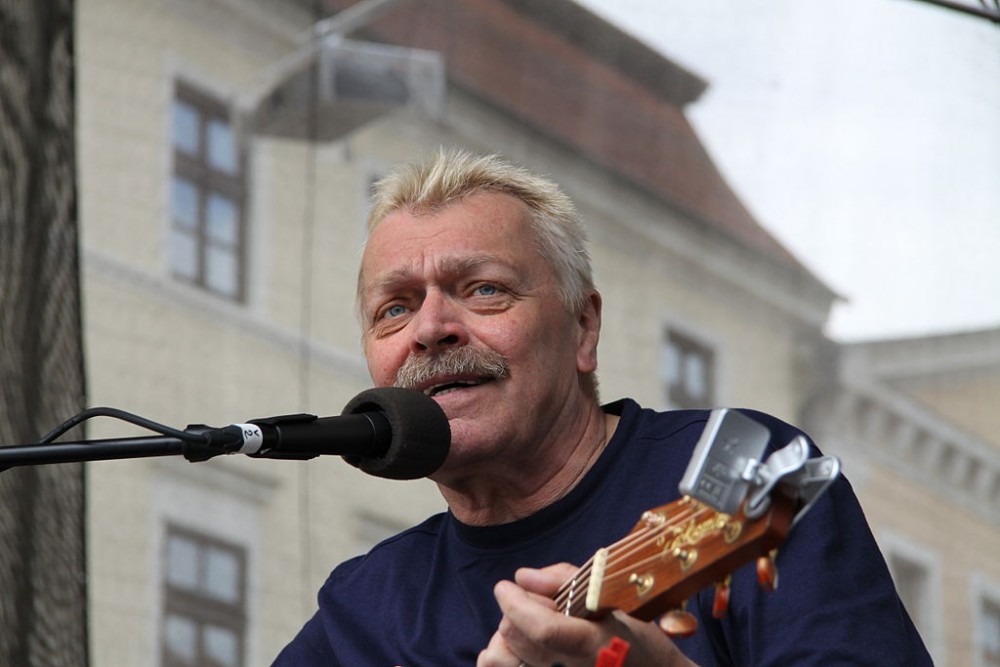 Paleček natočil album
písní Voskovce a Wericha