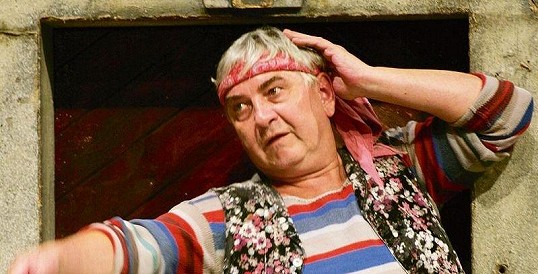 Sluha dvou pánů: dvacet
let Miroslava Donutila