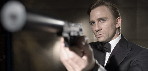 Agent 007 James Bond má
povolení zabíjet už 50 let