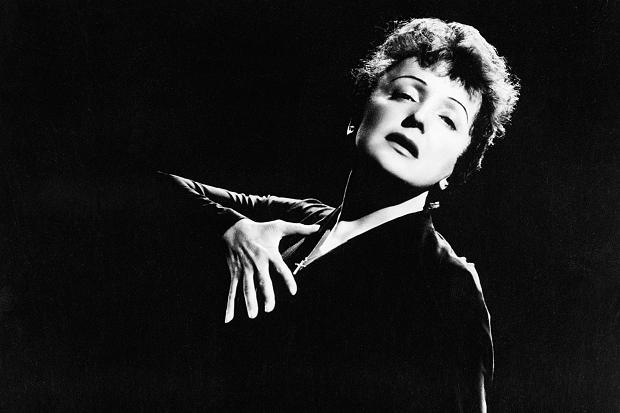 Paříž nabízí unikátní
expozici o Edith Piaf