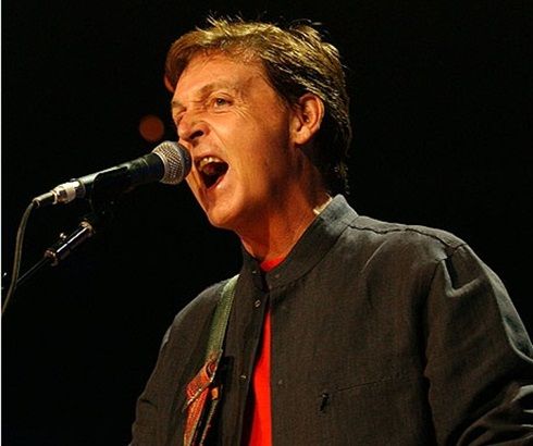 „Beatle“ McCartney obdržel
francouzský Řád čestné legie