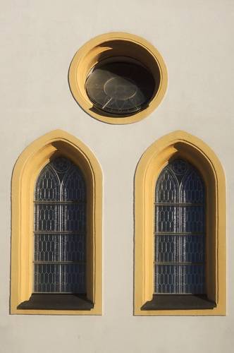 05