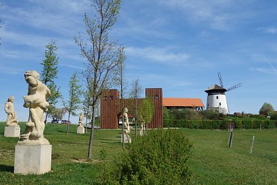 10-103.jpg