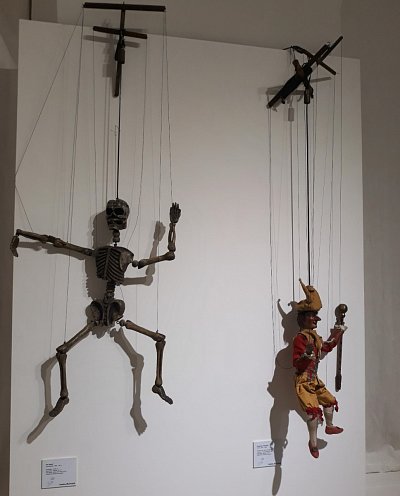 11-476.jpg