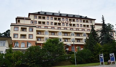 12-473.jpg