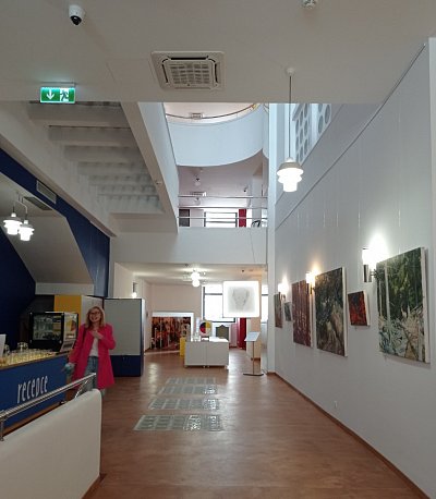 14-403.jpg