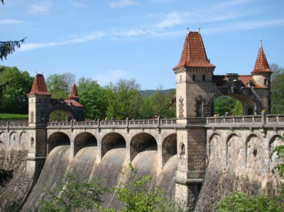 Přehrada
