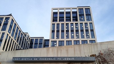 16-376.jpg