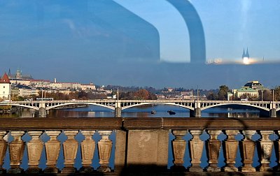 Vyšehrad ve slunci nad Národním divadlem *