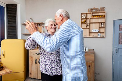 Posuny výplatních termínů důchodů v roce 2026