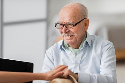 Podle praktických lékařů přibývá v jejich ordinacích zmatených seniorů