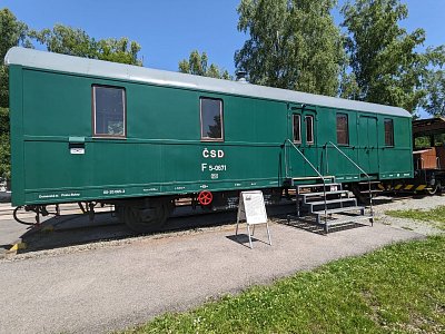 26-postovni-vagon.jpg