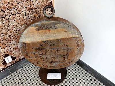 3-457.jpg
