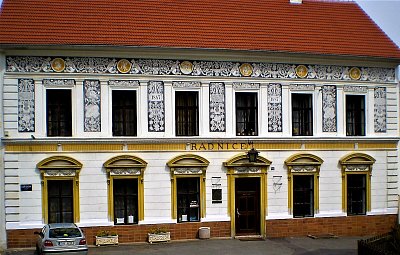 Radnice - Peruc