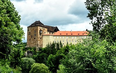 Hrad Bečov nad Teplou