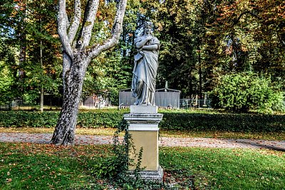 Socha alegorie poezie...Františkovy Lázně