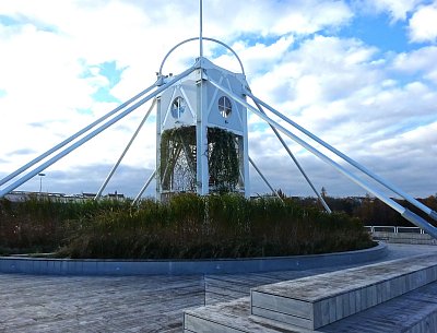 Na střeše Křižíkových pavilonů na Výstavišti Praha