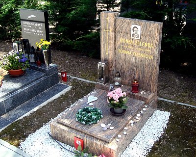 Smutná vzpomínka. Manželka a sedmnáctiletý syn.