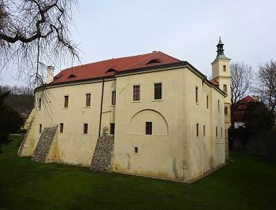 Zámek v Roztokách u Prahy