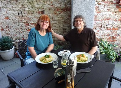 V restauraci U Pecků ve Vysočanech. Nesoutěžní.