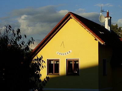Sluneční hodiny
