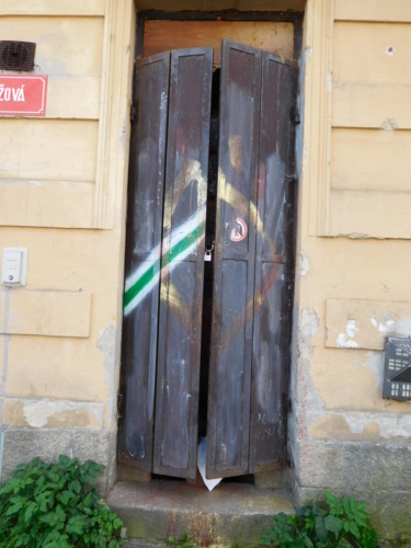 Dveře