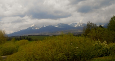 Vysoké Tatry  (z okna vlaku)