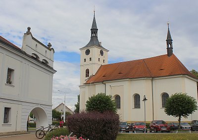 Kostel sv. Máří Magdalény v Lázních Bohdaneč