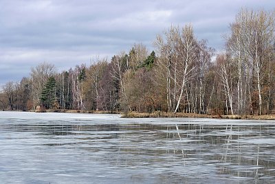 Tání