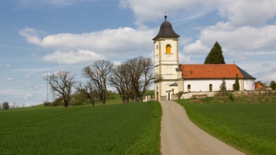 Vesnický kostelík