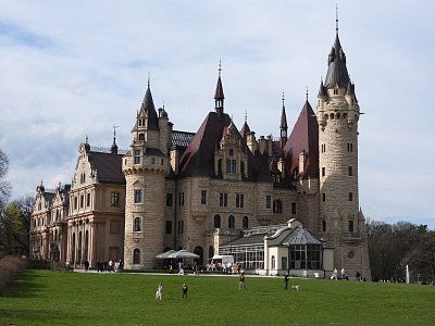 Moszna, Polsko