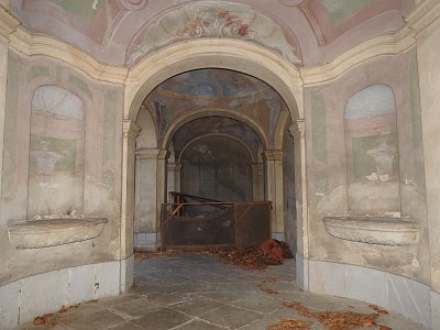 dscn4165-vnitrek.jpg