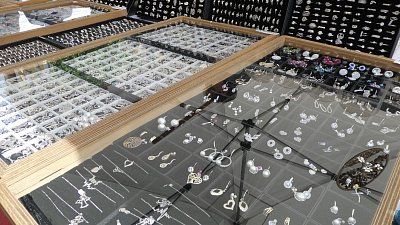 p1080876-2.jpg