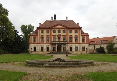 zamek-libechov.jpg